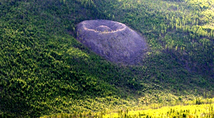 Il mistero del cratere Patomskiy