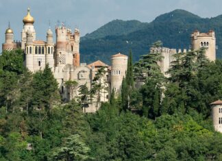 Rocchetta Mattei: castello tra scienza, mistero e alchimia