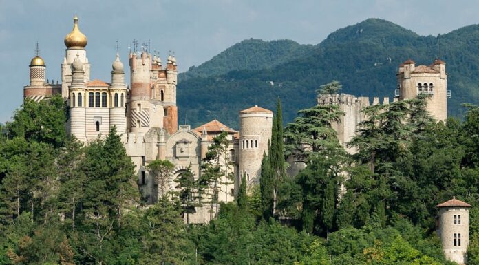 Rocchetta Mattei: castello tra scienza, mistero e alchimia